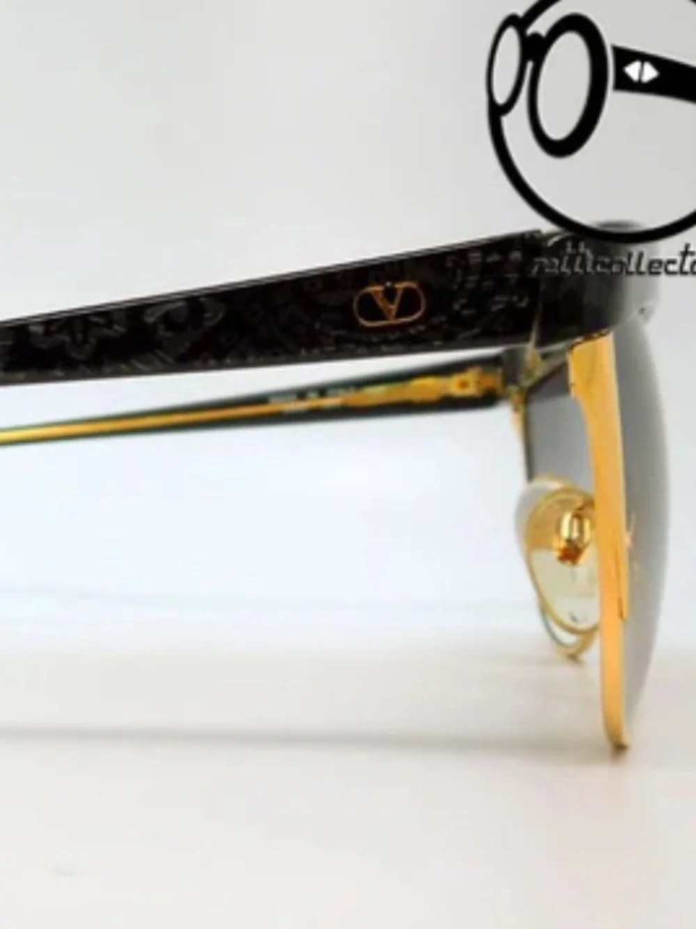 Vintage 1970s Valentino Two-Tone Cat-Eye Sunglasses in Black and Gold RARE - Picture 6 of 12